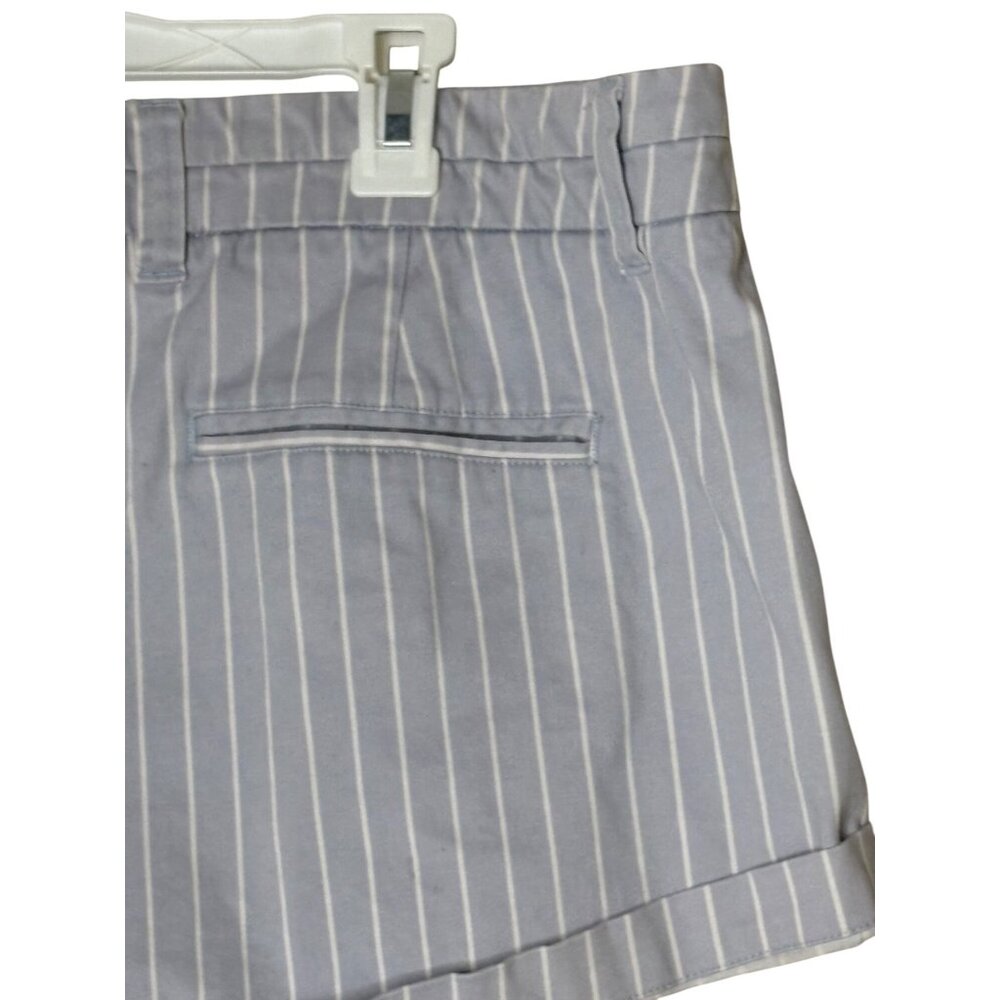 Tinsel Gray White Pinstripe Shorts Size 29 Mid Rise Coastal Preppy Tailored - Picture 7 of 9